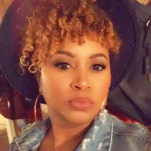 Meet your Posher, Latoya